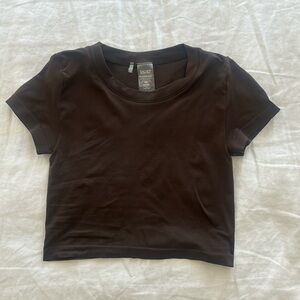 Aritzia, Sunday Best, cinch seamless crop T-shirt